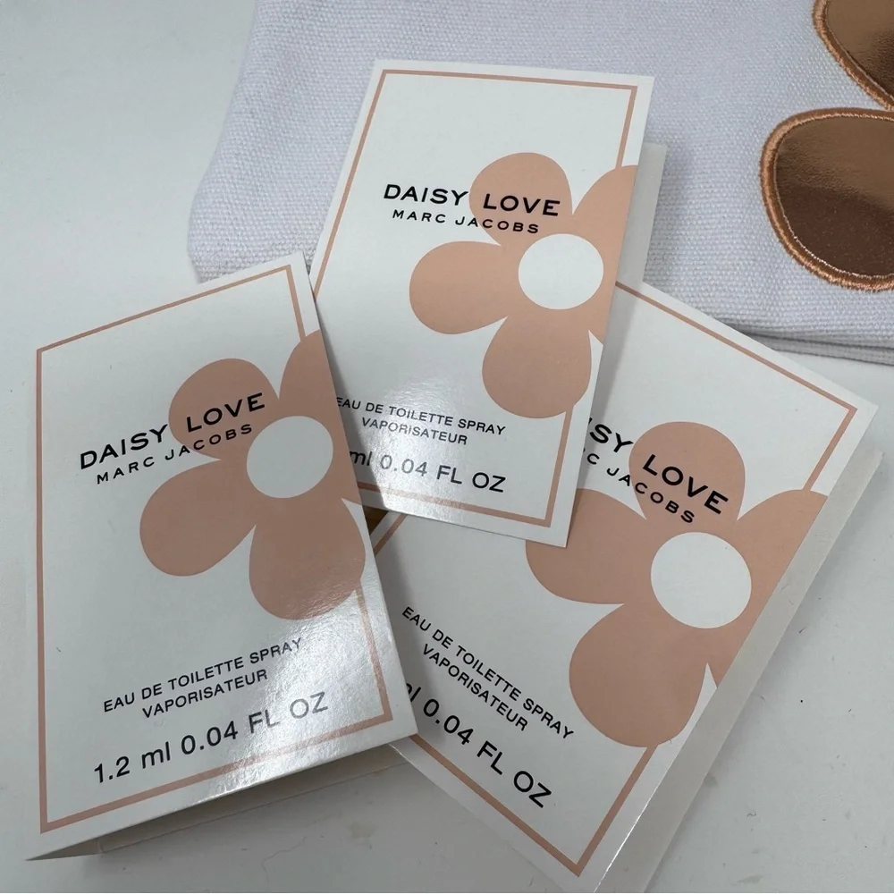 MARC JACOBS 🌼 Daisy Love 🌼 NEW Canvas & Rose Gold MAKEUP Cosmetics Bag /Pouch
